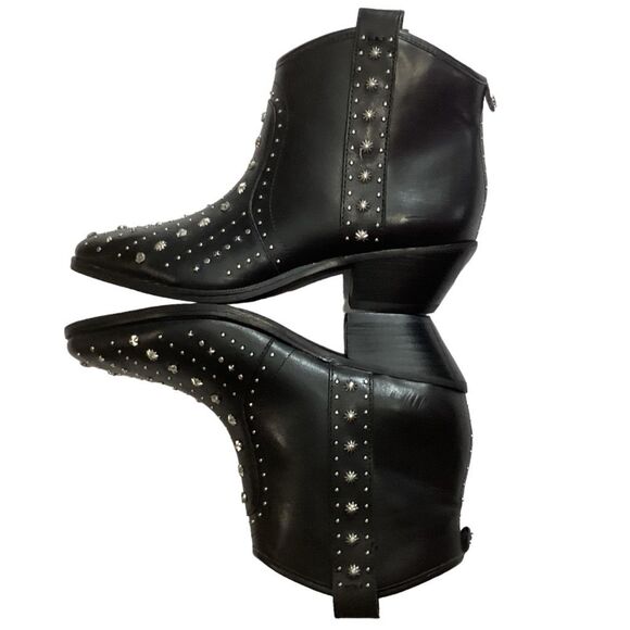 Y2K Sam Edelman Women's Brian Pointed-Toe Studded Ankle Booties - Picture 2 of 9
